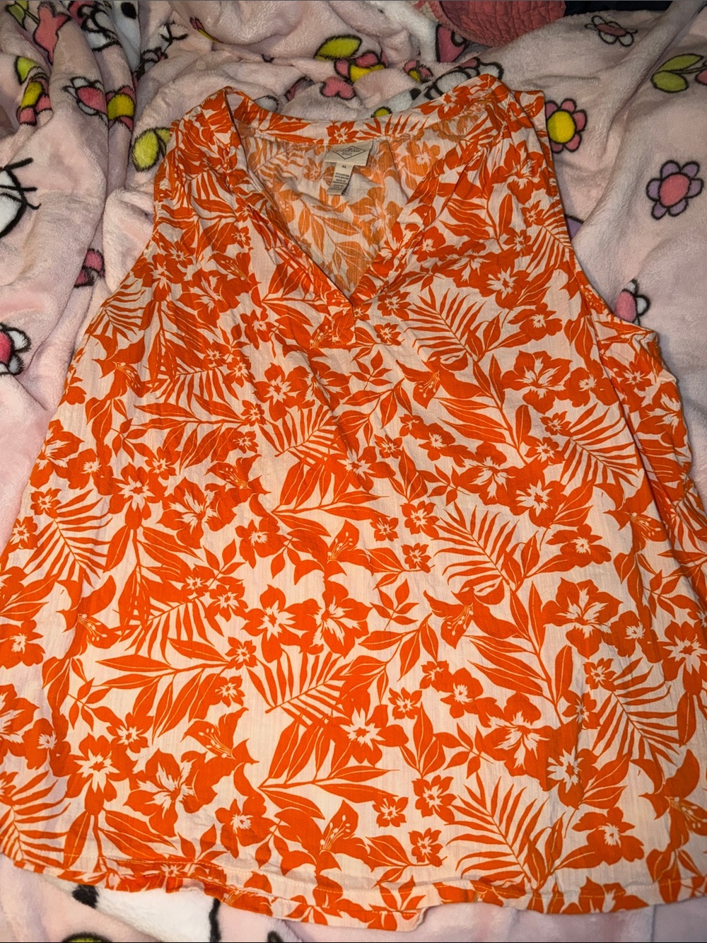 St. John's Bay Orange and White Floral Sleeveless V-Neck Top